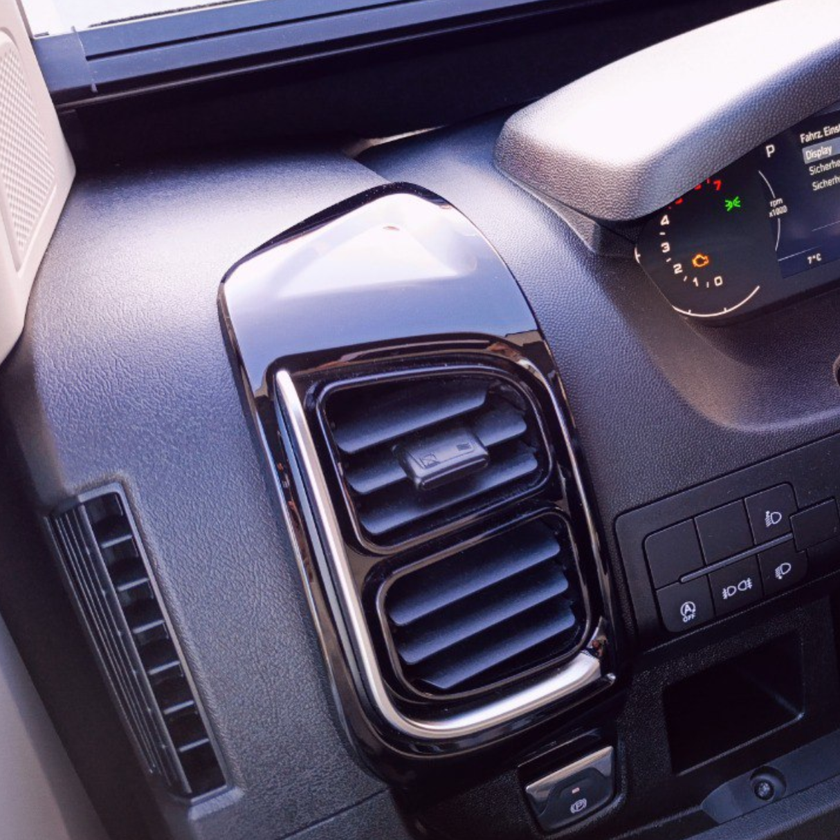 Pour Opel Movano Air Vent Trim Set - Mise à niveau du tableau de bord noir brillant pour les nouveaux modèles