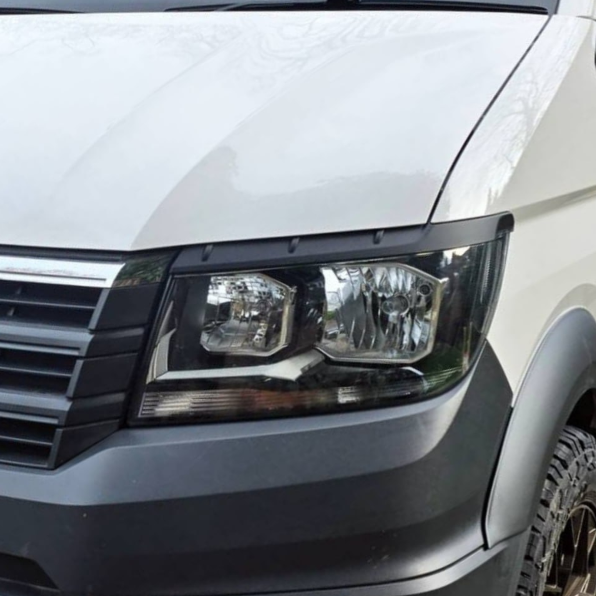 Para MAN TGE Headlight Eyebrow Trim – Matte Black - Accesorio de estilo Van de Van-X