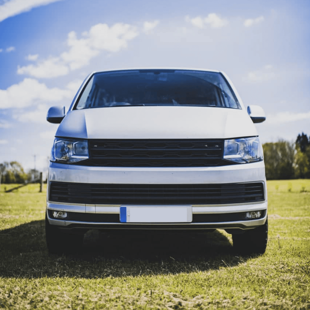 Griglia anteriore VW T6 R-Line (2 in 1) con badge/senza badge - Nero opaco