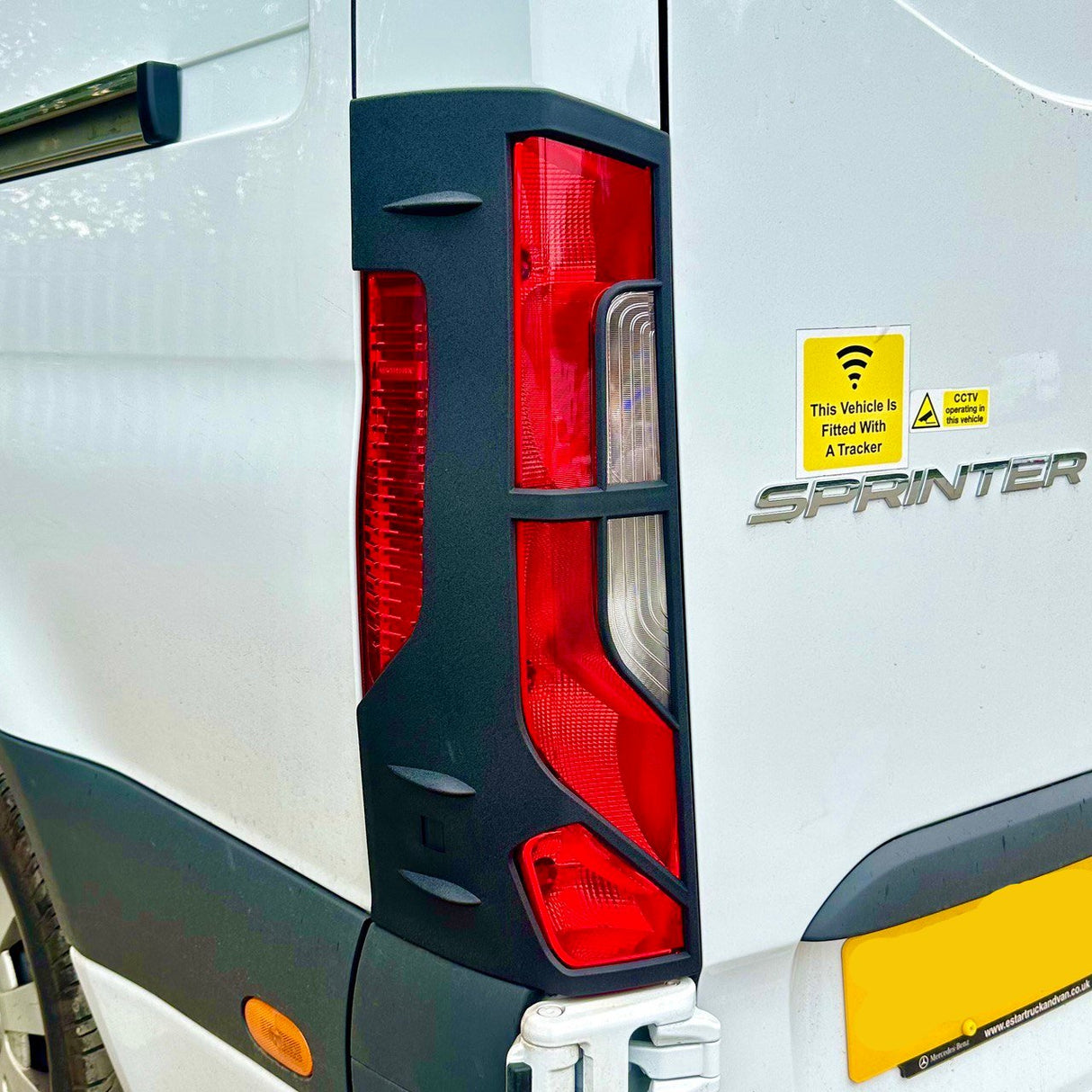 Per Protezioni Fari Posteriori Mercedes-Benz Sprinter 907 | Protezioni fanali posteriori per furgoni Sprinter – Van-X