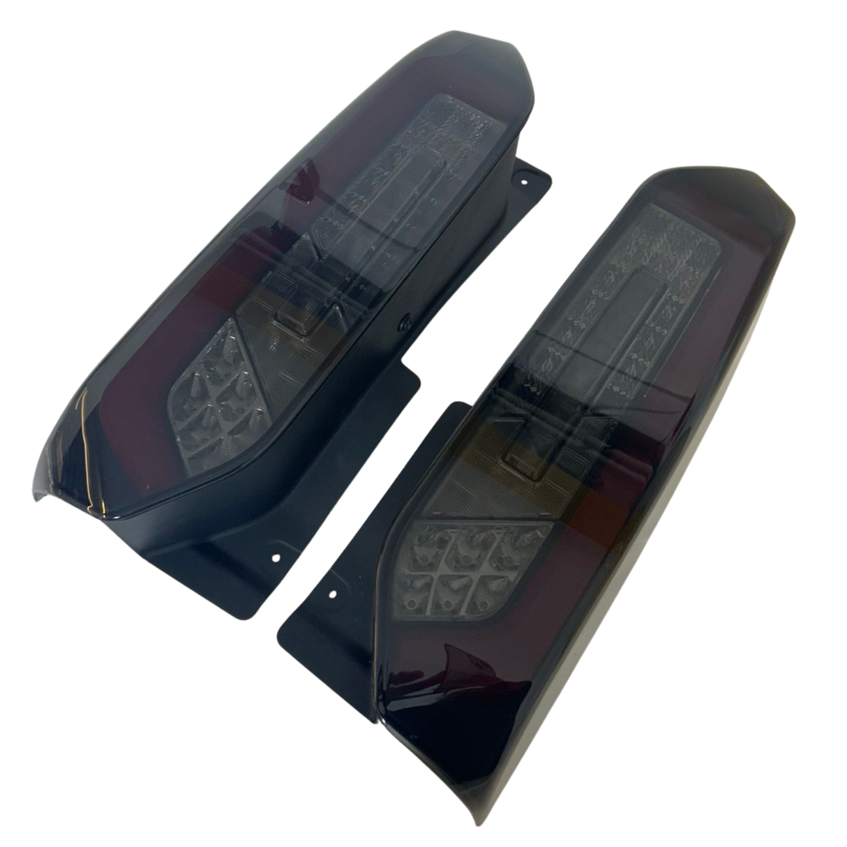 Pour les nouveaux Feux arrière à LED complets Van-X 2024–2026 – Mise à niveau des lentilles fumées