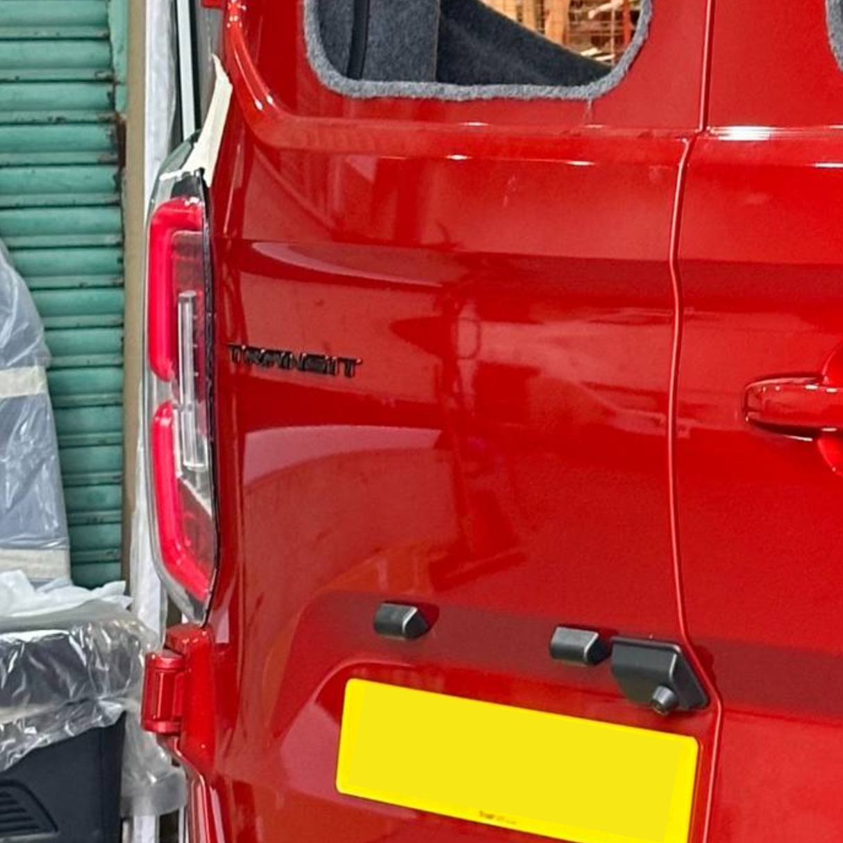 Para las nuevas luces traseras LED Transit Custom 2024 - Lentes ahumadas