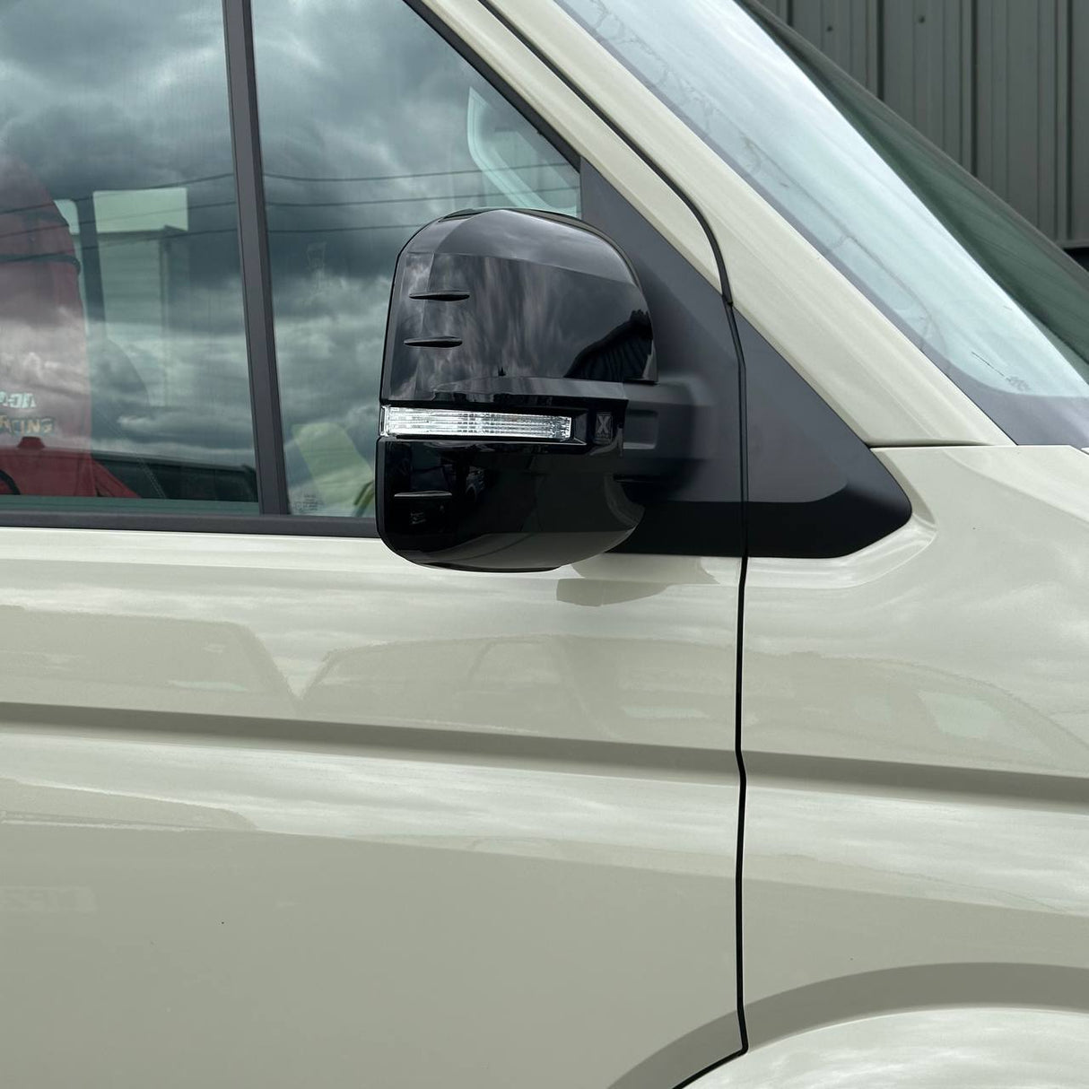 Para cubiertas de espejos VW Crafter New Shape - Juego de 2 - Negro brillante | Van-X