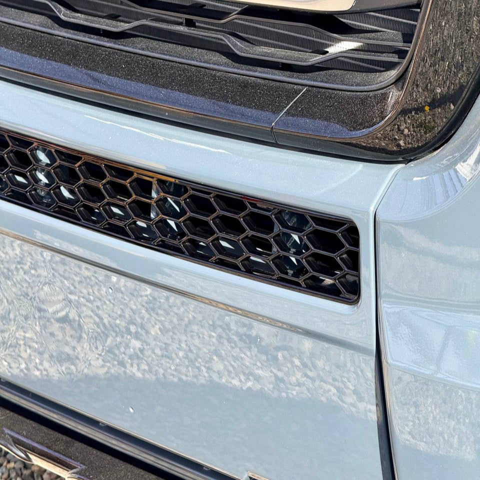 For Peugeot Boxer Bumper Honeycomb without Parking Sensors - Gloss Black