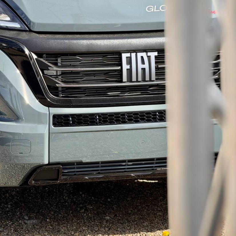 Pare-chocs de Citroën Jumper en nid d'abeille sans capteurs de stationnement - Noir brillant