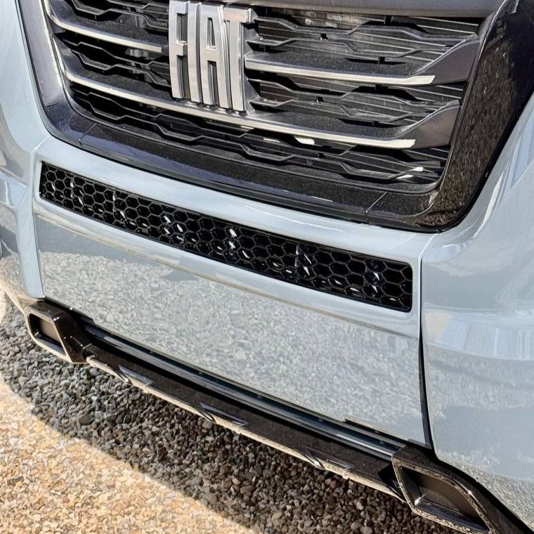 For Vauxhall Movano Bumper Honeycomb without Parking Sensors - Gloss Black