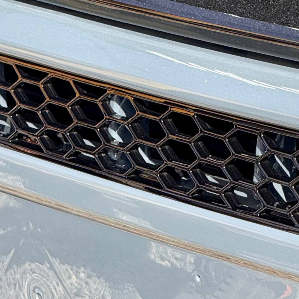 Parachoques Vauxhall Movano con panal sin sensores de estacionamiento - Negro brillante