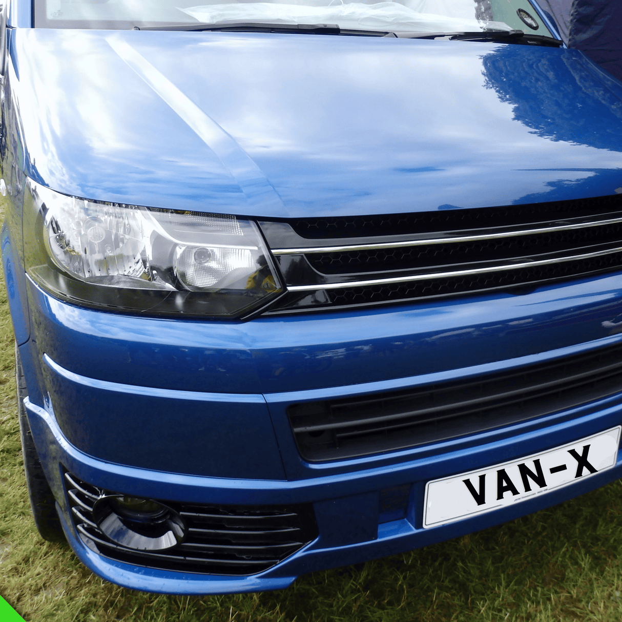 Per VW Volkswagen T5.1 Griglia anteriore senza stemma – Finitura nero lucido | Van-X