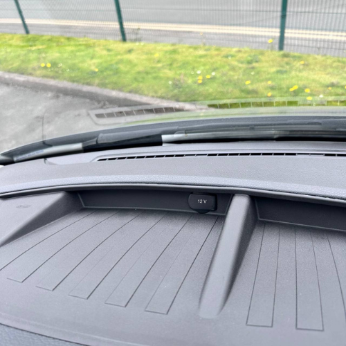 For Volkswagen Transporter T6.1 Vans Silicone/Rubber Top Dashboard Inserts – Non-Slip