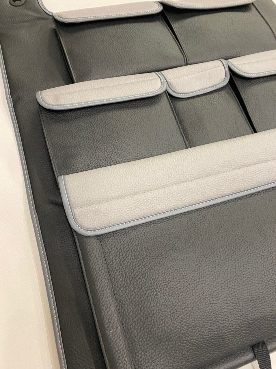 Voor VW T5 / T5.1 / T6 Transporter dubbele achterbankorganizer (zwart met grijze deksels)