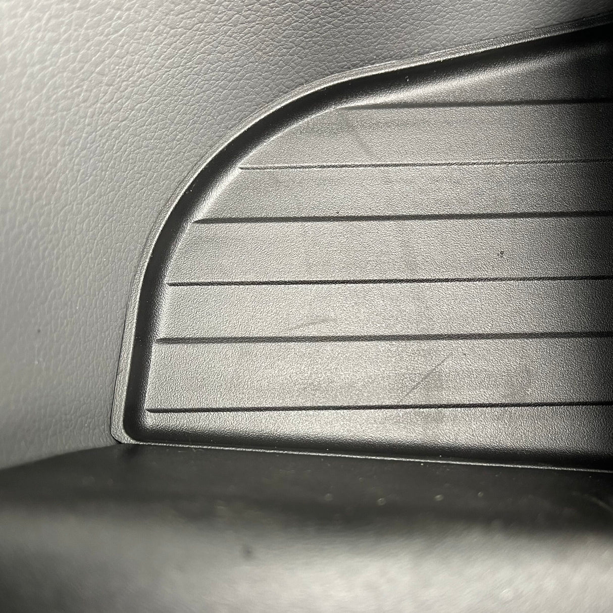 For VW T6.1 Transporter Rubber Door Liner Pocket Inserts - Black