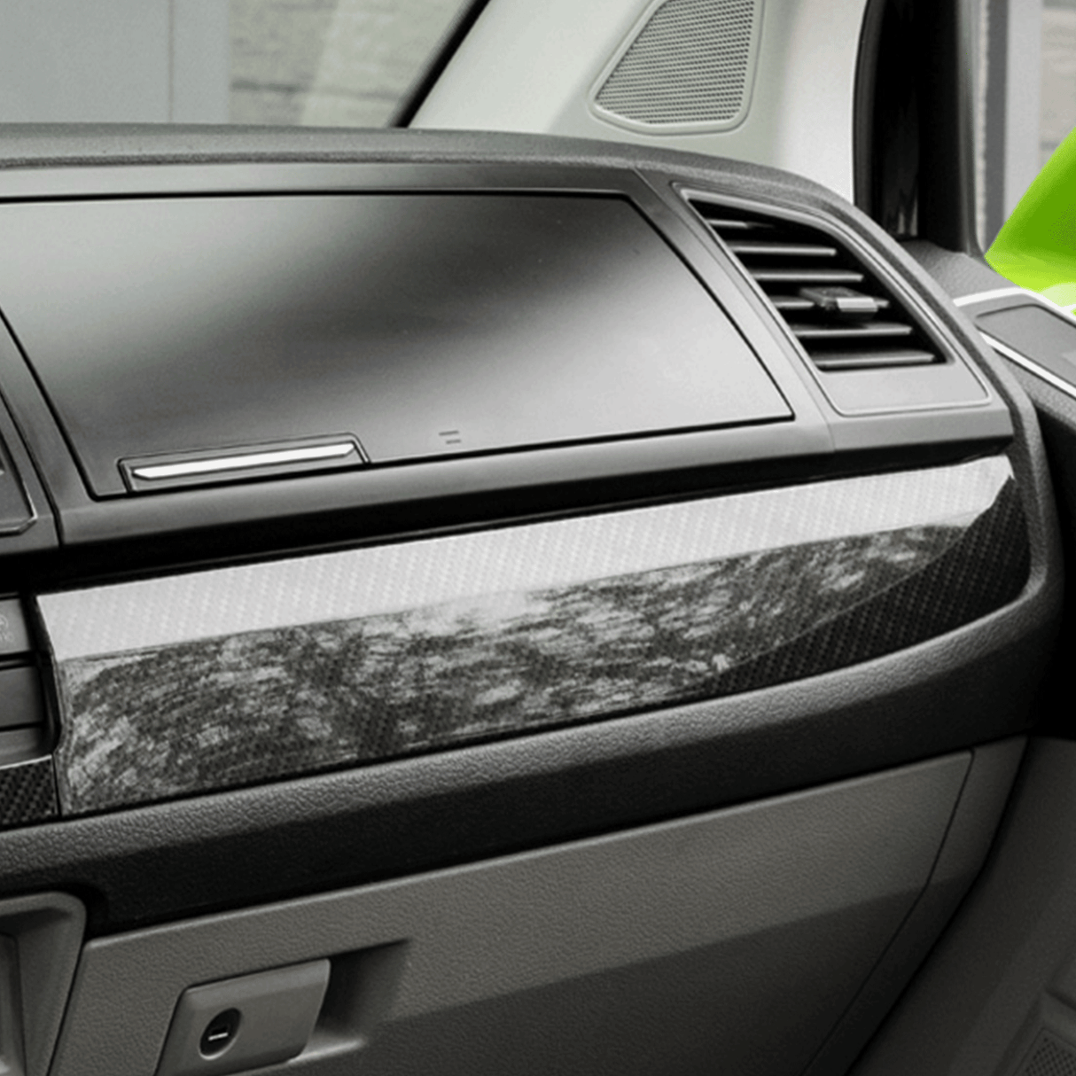 Finiture stilistiche inferiori del cruscotto VW Transporter T6 LHD effetto carbonio