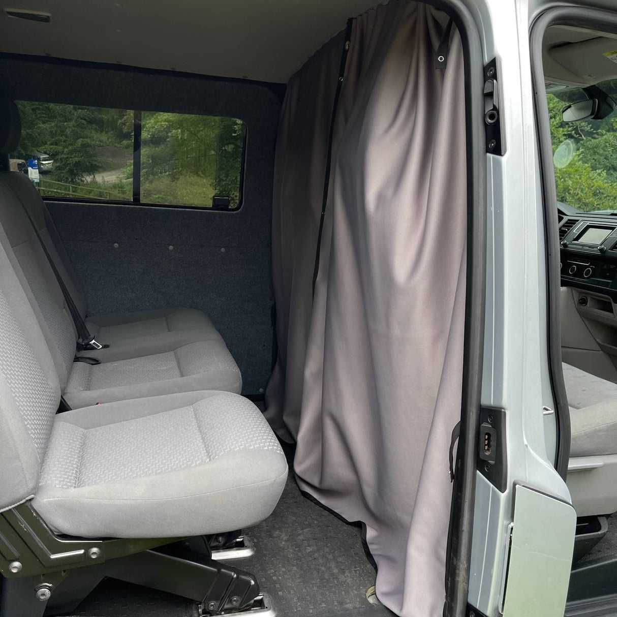 For VW Caddy Cab Divider Curtain Kit