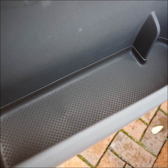 VW T5, T5.1 Inserts de Poche De Porte, Caoutchouc, Doublure De Porte (Gris) Double Passager + Conducteur *EN SOLDE* Style Intérieur