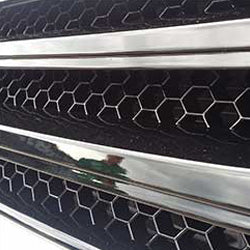 Front Badgeless Grille For VW Volkswagen T5.1 (Piano Black)