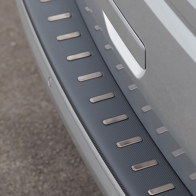 VW T6.1 Transporter Protector de Parachoques Trasero (Solo para Portón Trasero) Película de Fibra de Carbono