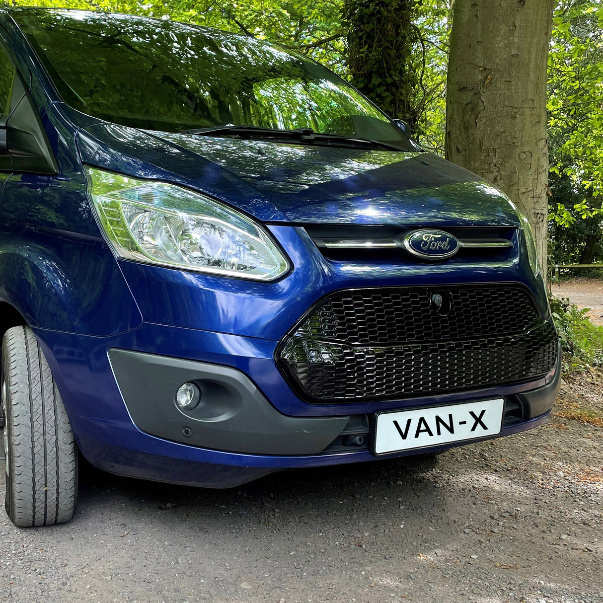 Pour la calandre avant en nid d'abeille Ford Transit Custom – Mise à niveau en noir brillant pour MK1 (2012-2018)