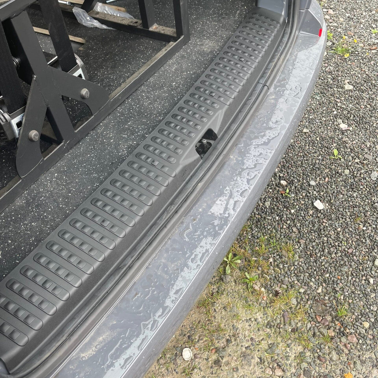 For VW T5, T5.1 V3 Tailgate Rear Threshold Cover Campervan Conversion Parts Including Screws and Caps