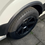 Pour les garnitures d'ailes de roue VW New Crafter / MAN TGE - Kit de style noir texturé en 4 pièces | Van-X