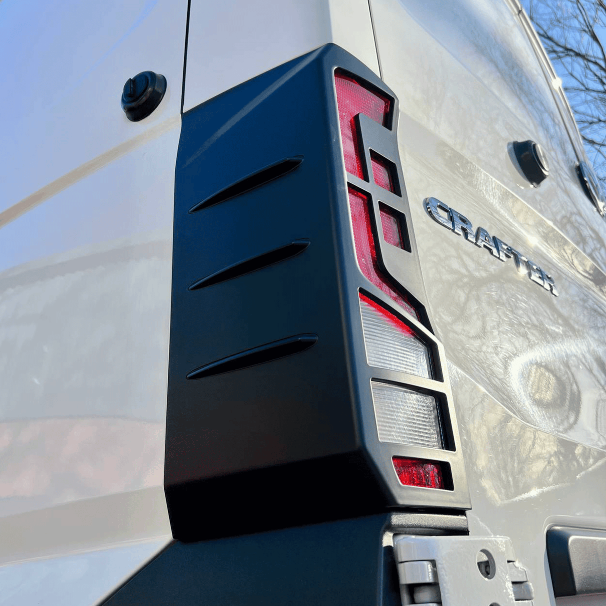 Pour Protections de Feux Arrière Volkswagen Crafter - Hammerite Ultimate Matte Black (à partir de 2018)