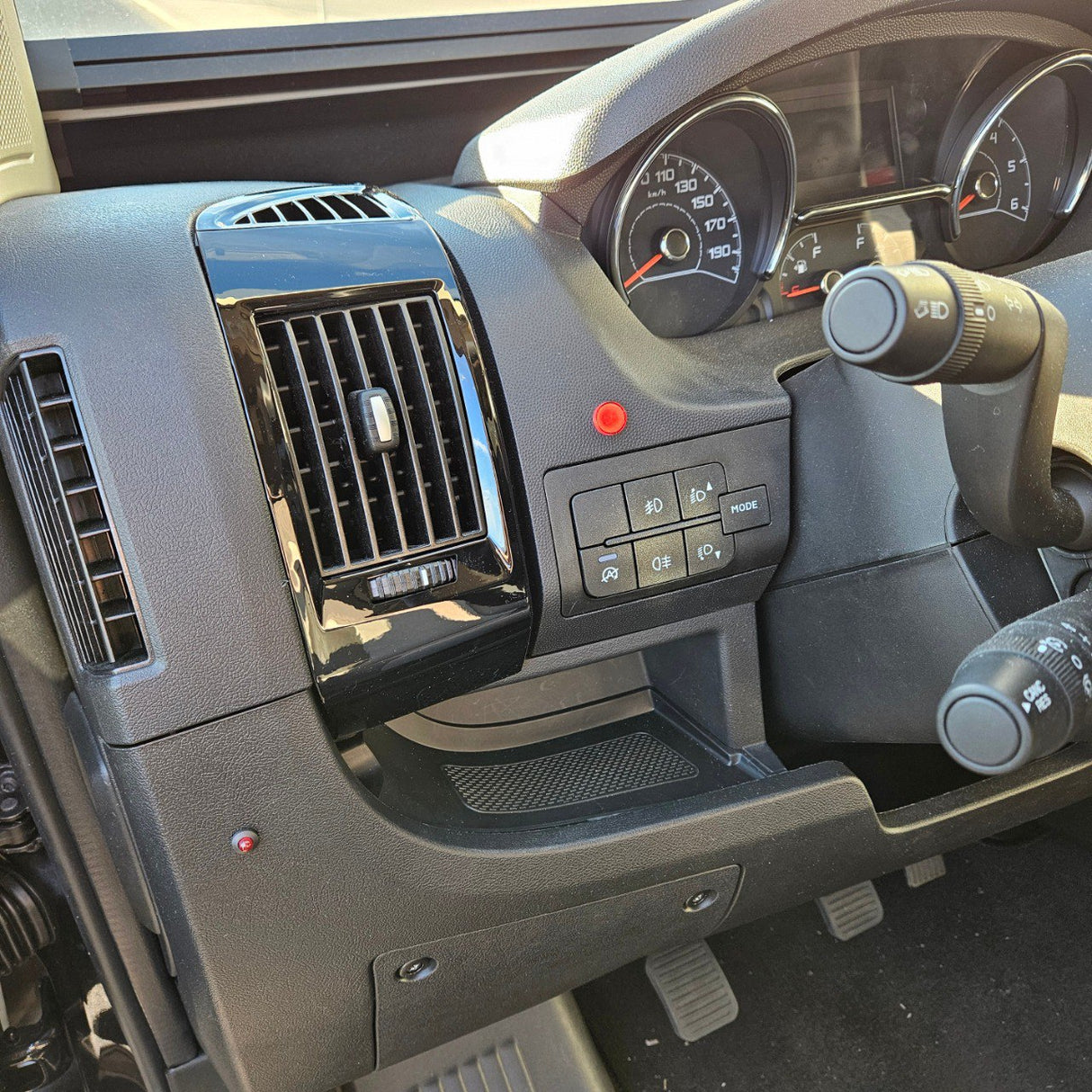 Dashboardontluchter (zwart) voor Fiat Ducato, Peugeot Boxer en Citroen Jumper