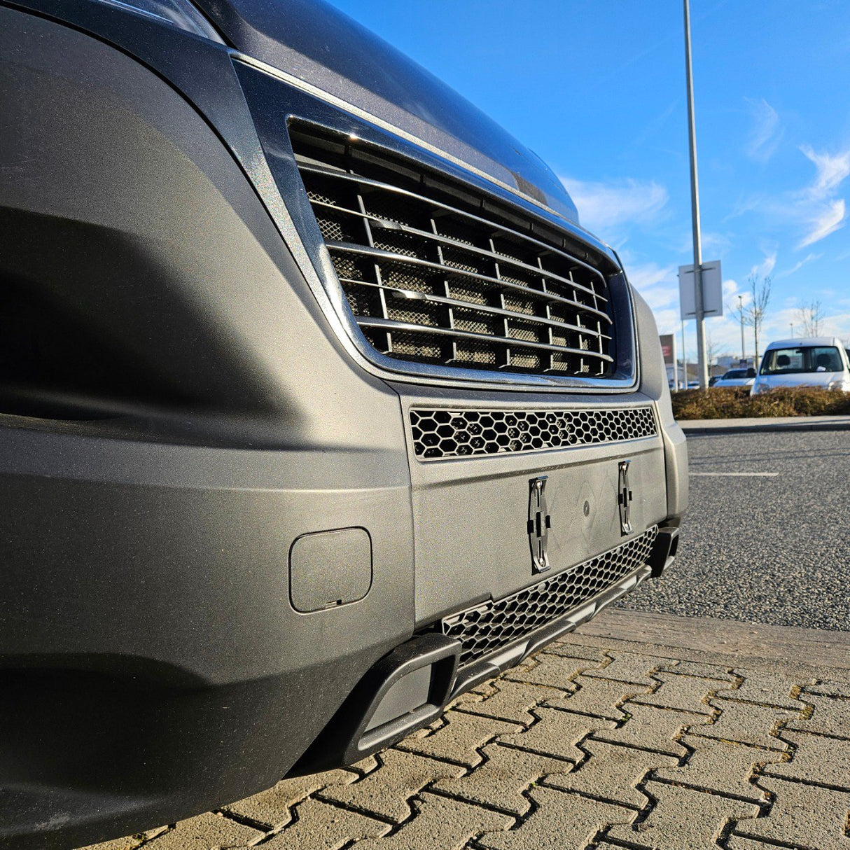 Pare-chocs de Citroën Jumper en nid d'abeille sans capteurs de stationnement - Noir mat