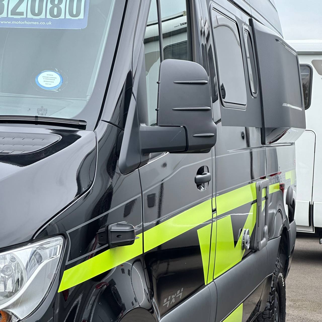 Mercedes Sprinter Nieuwe Vorm Spiegelkappen - Zonder Richtingsaanwijzer (Set van 2) - Hammerite