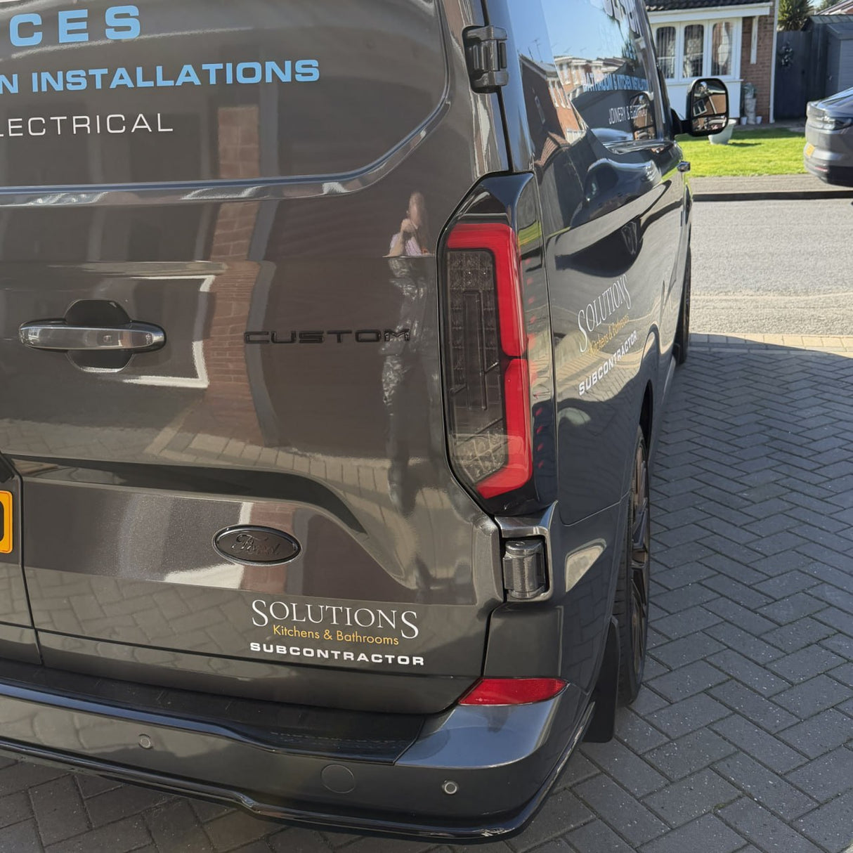 Pour les nouveaux Feux arrière à LED complets Van-X 2024–2026 – Mise à niveau des lentilles fumées