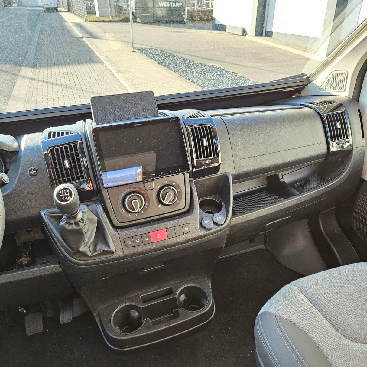 Insertos/Alfombrillas de Goma Negra para el Panel Inferior del Tablero de Fiat Ducato LHD (Conducción a la Izquierda)