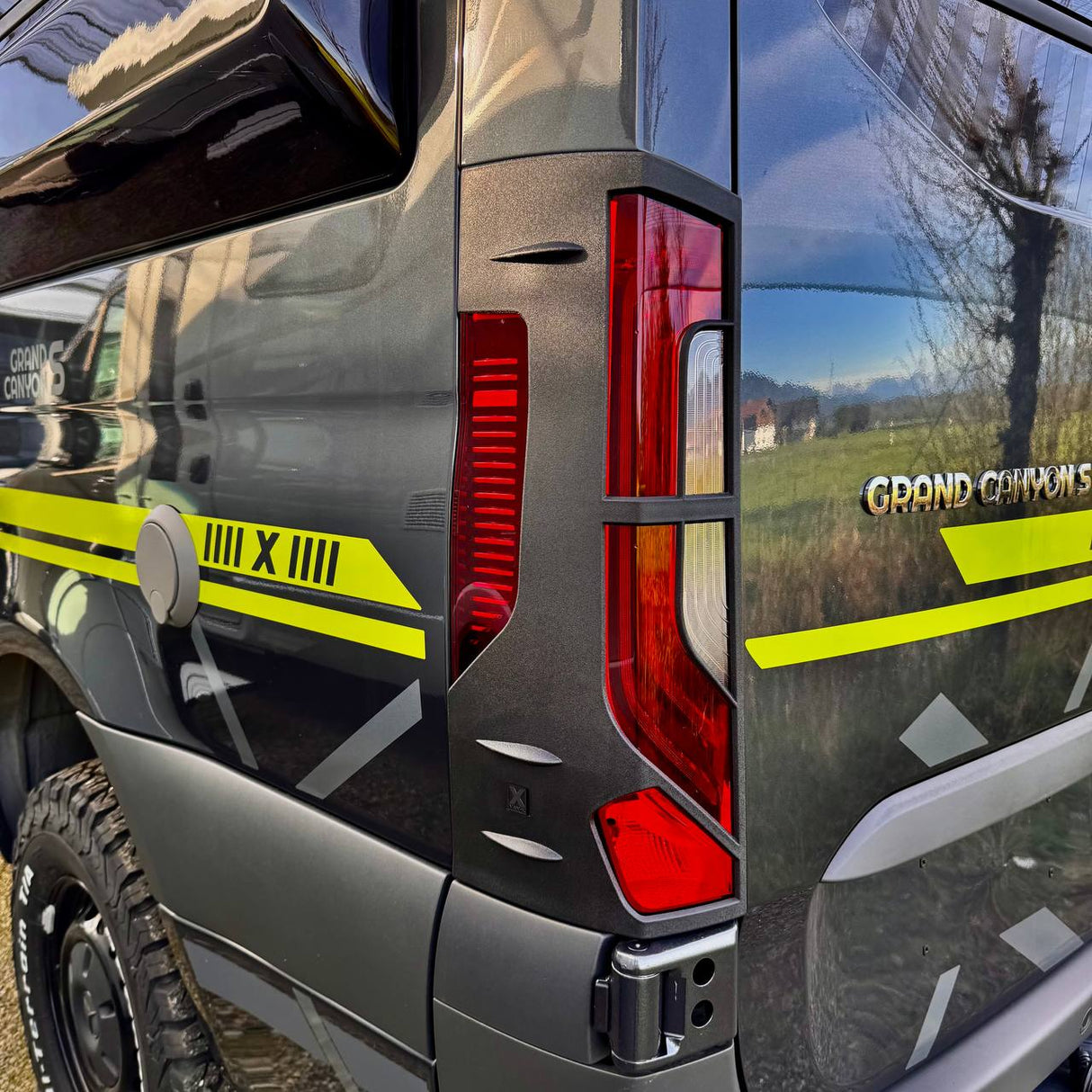 Pour protections de feux arrière Mercedes-Benz Sprinter 907 | Protections de feux arrière pour fourgonnettes Sprinter – Van-X