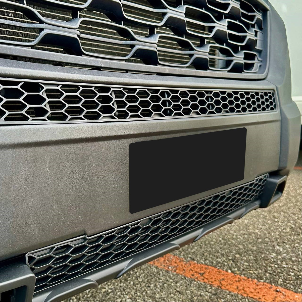 Grille de pare-chocs inférieur en nid d'abeille pour Fiat Ducato - Noir brillant