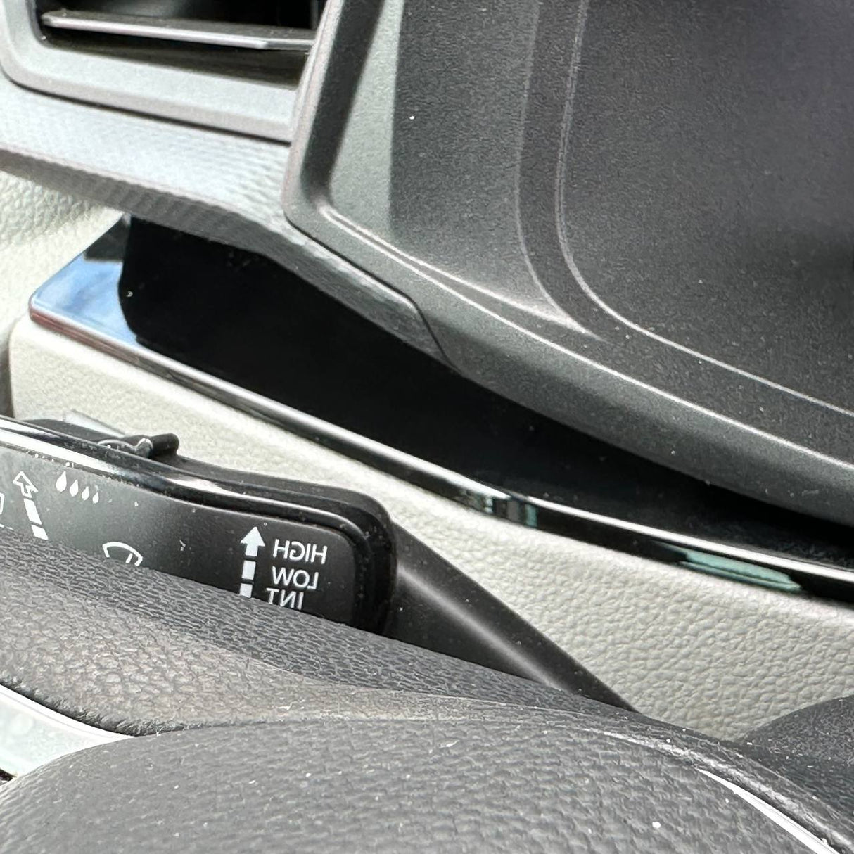 For VW T6.1 Transporter Dashboard Upgrade – 4-Piece Gloss Lower Dash Trim Set