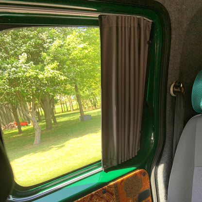 VW Caddy Premium 2 porte scorrevoli laterali 1 tenda per finestrino posteriore Van-X