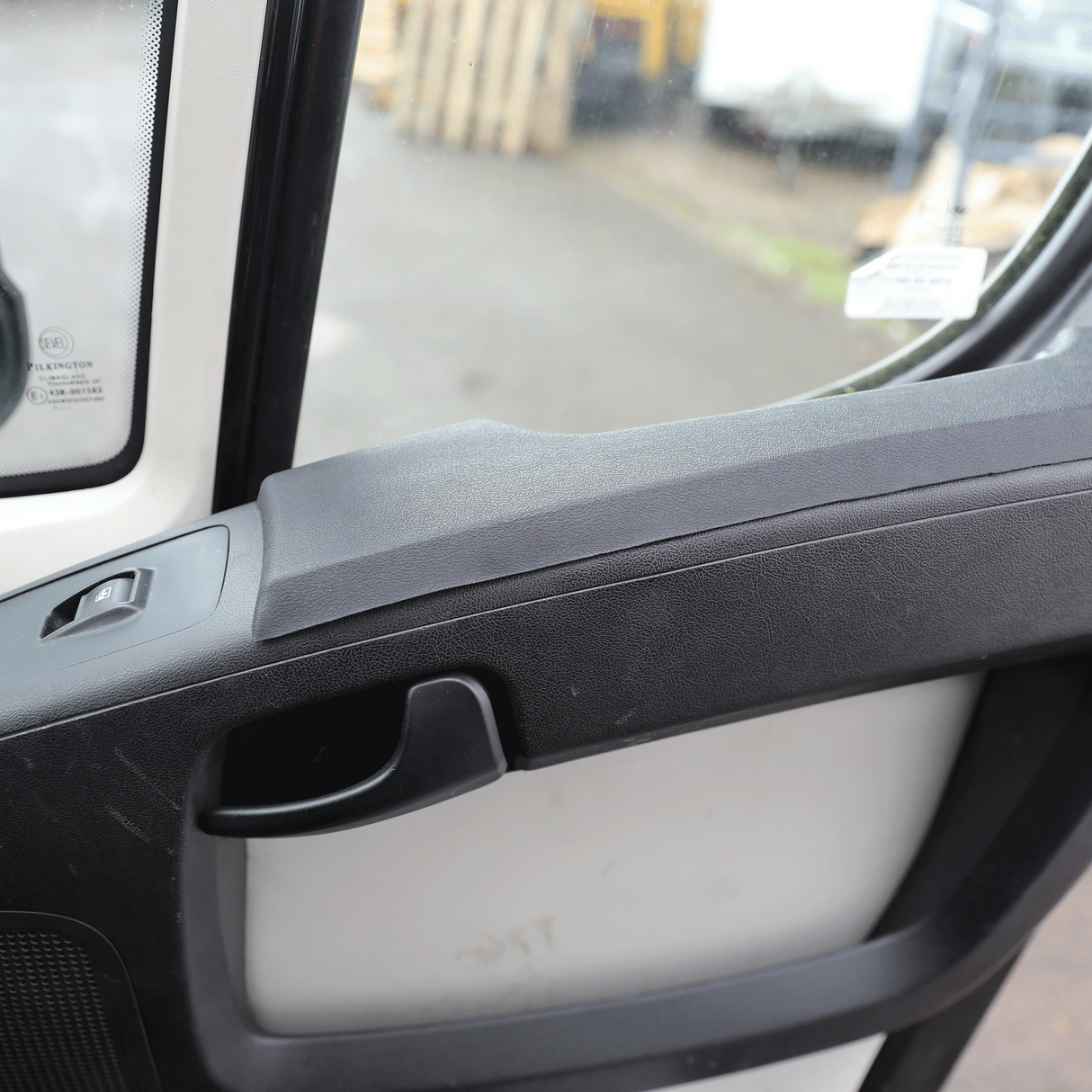 Peugeot Boxer Door Card bracciolo imbottito in schiuma PU, camper Bailey, Hymer, Rapido, Swift, Hobby