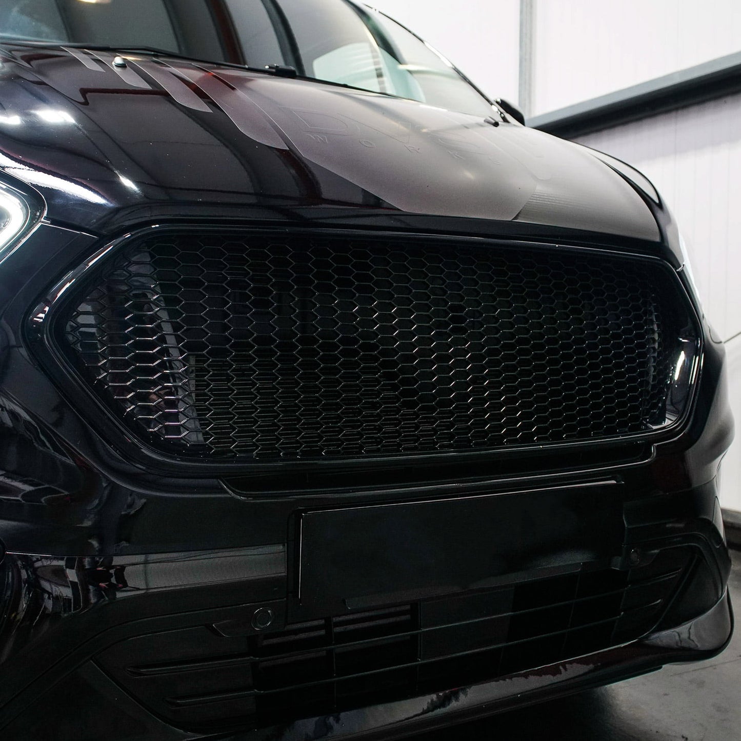 Per Ford Transit Set completo di griglia anteriore personalizzato Nuova forma SOLO pacchetto nero lucido Verniciato e pronto per il montaggio
