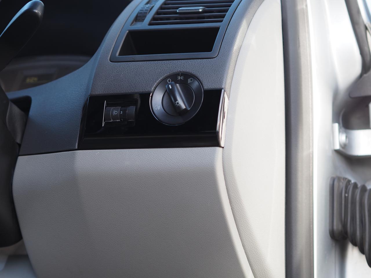 Kit completo de estilo para el interior del salpicadero del VW T5.1 Transporter (SOLO para conducción en el lado derecho, RHD)
