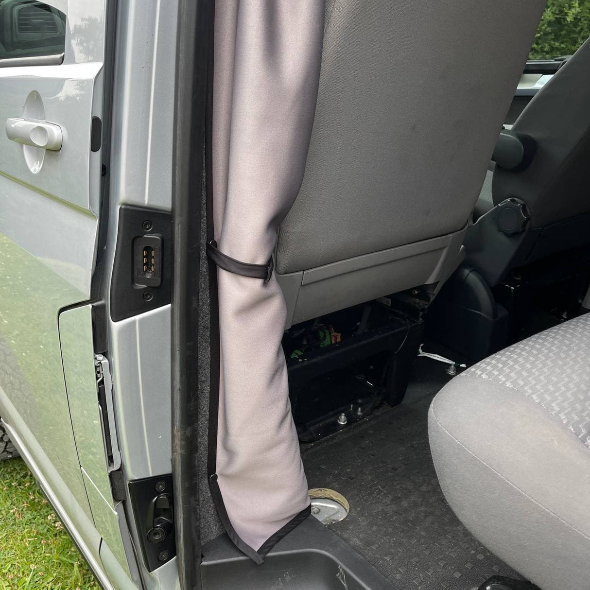 Voor Opel Vivaro Cabineverdeler Gordijnset