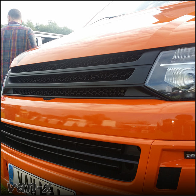 Matte Black Badgeless Grille For Volkswagen T5.1 *Clearance* [B Grade]