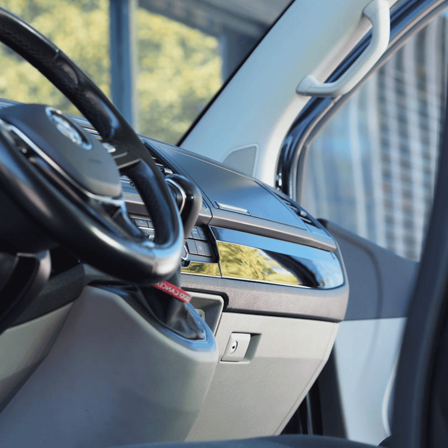 Finiture stilistiche del cruscotto inferiore VW Transporter T6 Comfort Dash LHD Piano Black