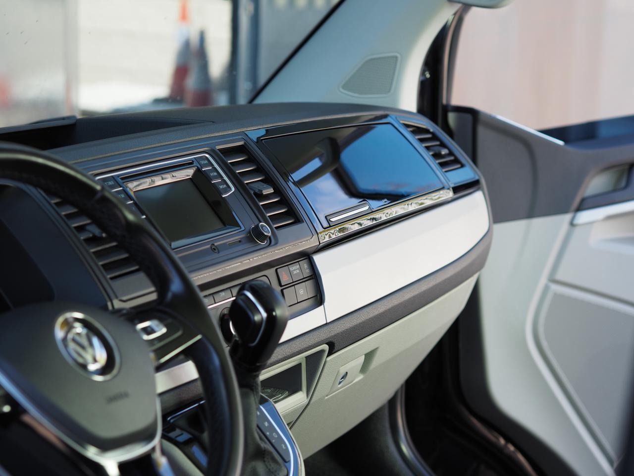 VW T6 Kit completo de estilismo interior de tablero de confort